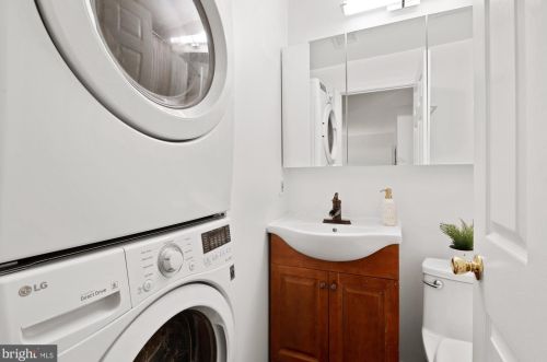 1429 Q St, Washington DC 20009-3808 exterior