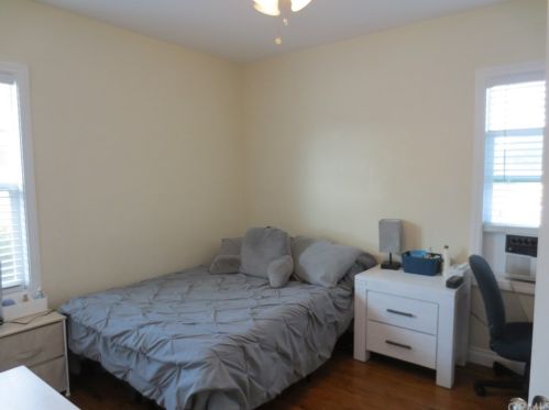 13748 Carpintero Ave, Bellflower CA 90706-2723 exterior