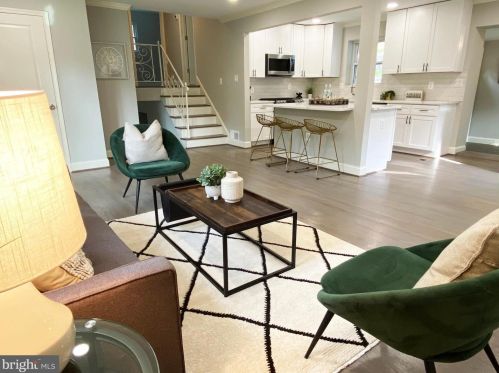 1604 Imperial Dr, Silver Spring MD 20902-3952 exterior