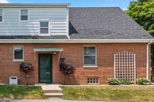 3521 Ohio Ave, Milwaukee WI 53207-2813 exterior