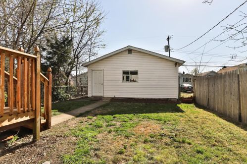 4872 Hamburg Ave, Saint Louis MO 63123-4807 exterior