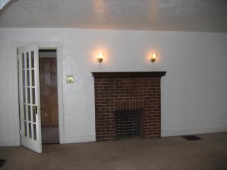 2023 Dartmore St, Pittsburgh PA  15210-4007 exterior