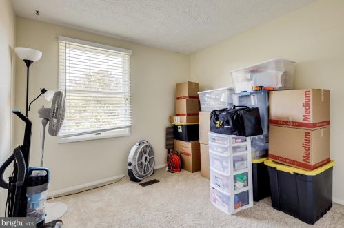 8311 Claremont Wood Dr, Alexandria VA 22309-1895 exterior