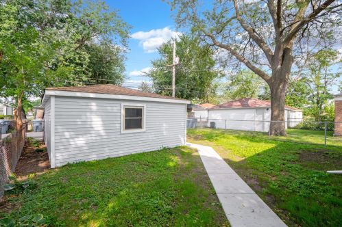 12510 Loomis St, Chicago IL  60827-6103 exterior