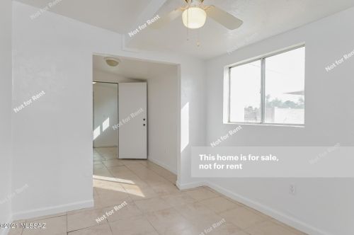 844 37 St, Tucson AZ 85713-4908 exterior