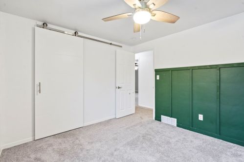 658 Presque Isle Dr, Pittsburgh PA  15239-2652 exterior