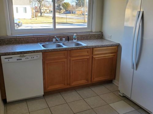 526 Clayton Ave, Hillside IL 60162-1357 exterior