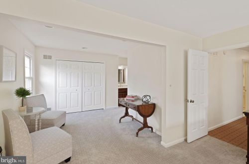 1539 Blue Meadow Rd, Rockville MD 20854-2622 exterior