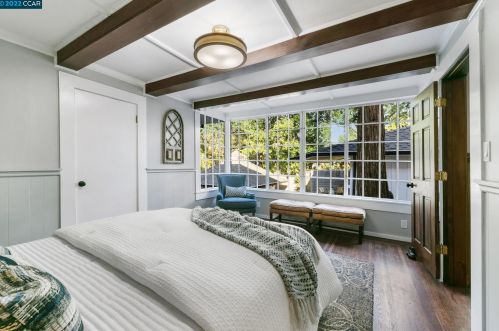 31 Ridge Park Ln, Concord CA 94518-1451 exterior