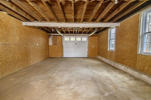 15 Palmer St, Killingly CT 06239-2729 exterior