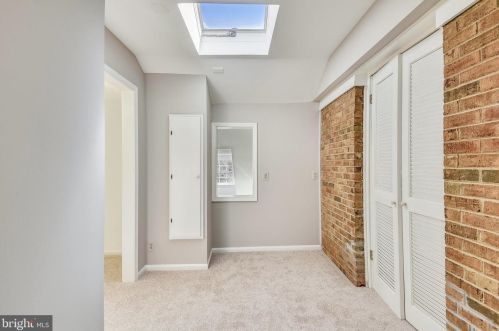 4206 Mt Vernon Memorial Hwy, Alexandria VA 22309-2809 exterior