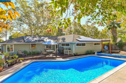 1948 Ardith Dr, Concord CA 94523-2803 exterior