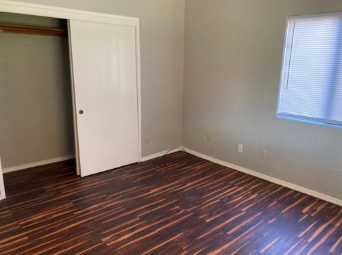 1241 East Ave, Turlock CA 95380-4209 exterior