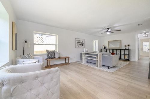 1220 Clifton St, Tampa FL  33604-6810 exterior