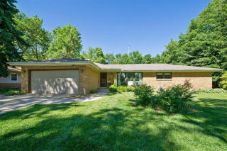 6010 Sidney Pl, Milwaukee, WI 53209-3740