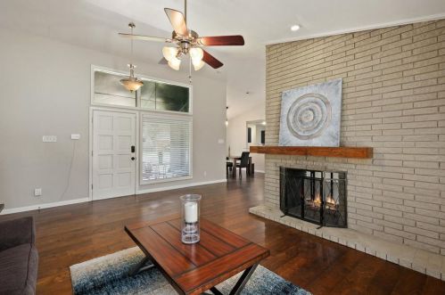 3257 Chapel Downs Dr, Dallas, TX 75229-5836