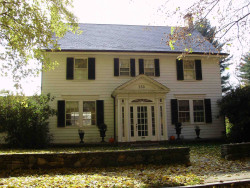 258 Mill St, Newton, MA 02460-2436