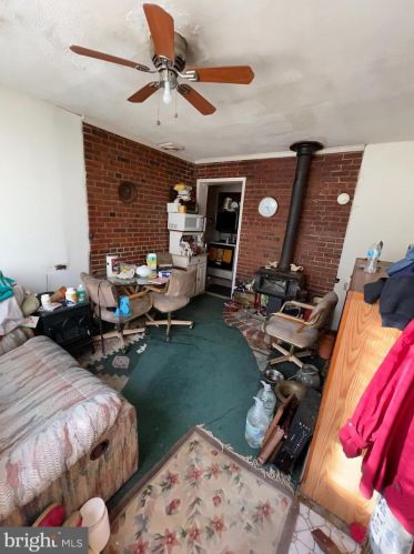 716 Croissant Pl, Washington DC 20019-2212 exterior