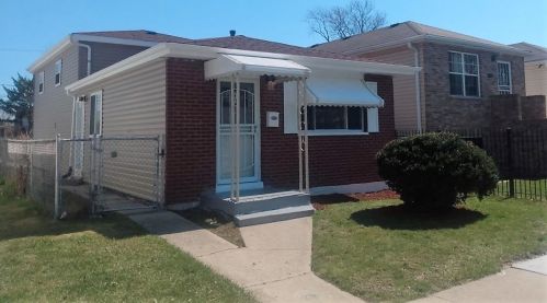 9329 La Salle St, Chicago IL  60620-1414 exterior