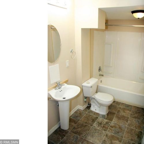 651 Cook Ave, Saint Paul MN 55106-3465 exterior