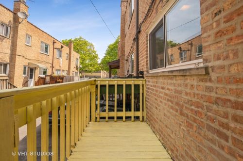 4322 Kedvale Ave, Chicago IL  60641-2390 exterior