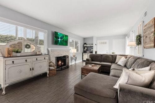 2899 Gingerwood Cir, Fullerton, CA 92835-2334