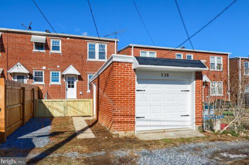 538 Park Ave, Lancaster, PA 17602-2156