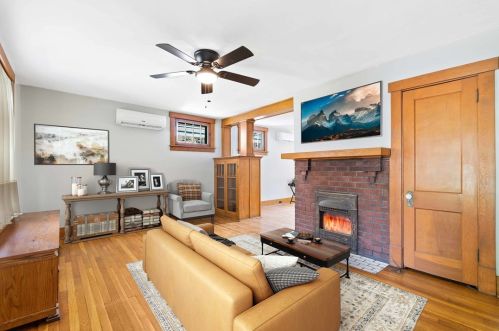 209 Lincoln Ave, Pittsburgh PA  15237-1946 exterior