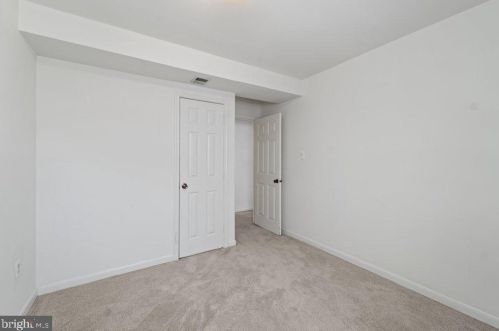 5307 Gln Grn Ct, Alexandria VA 22315-4230 exterior