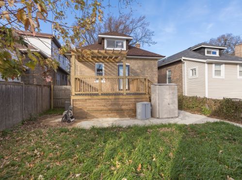 7019 Wolfram St, Chicago IL  60634-4739 exterior