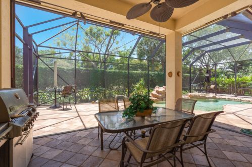 6887 Antinori Ln, Boynton Beach FL 33437-3754 exterior