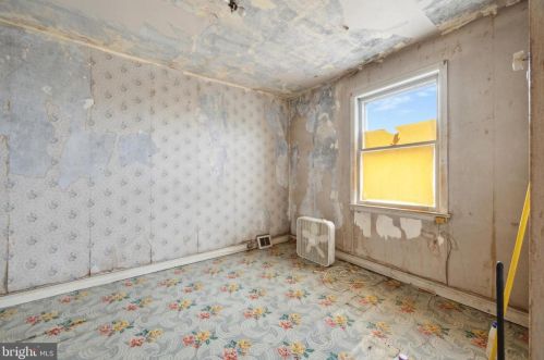 3022 Edgemont St, Philadelphia PA 19134-5048 exterior