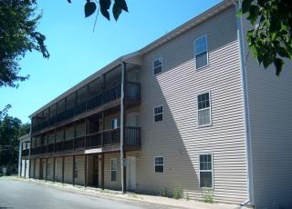 858 Campbell Ave, Springfield MO  65806-3015 exterior