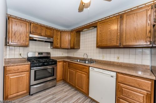 15 Newton Pl, Irvington NJ 07111-1408 exterior