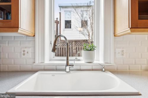 852 24 St, Philadelphia PA 19130-1913 exterior