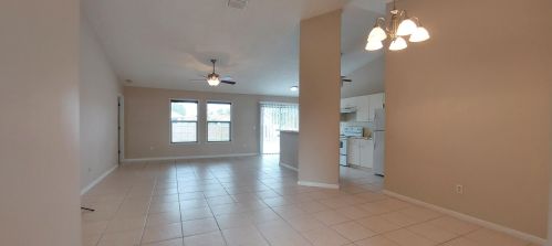 249 Moselle Ave, Fort Pierce FL  34984-5027 exterior
