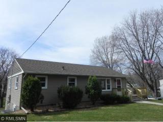 2104 Cowern Pl, Saint Paul, MN 55109-3829