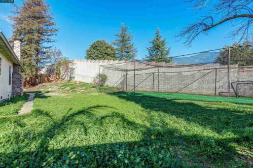 3650 Dormer Ave, Concord CA 94519-1645 exterior