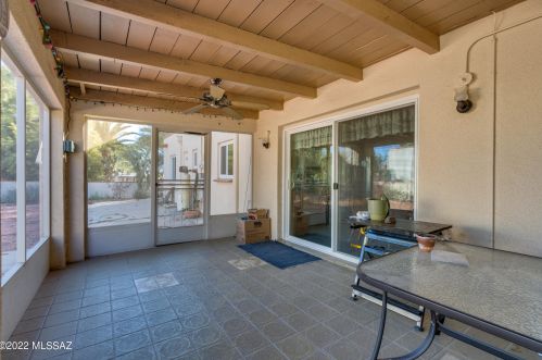 263 Abrego Dr, Green Valley AZ 85614-1504 exterior