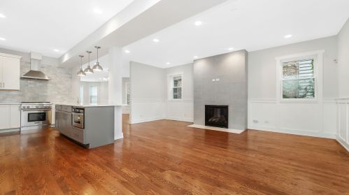 2317 Addison St, Chicago IL 60618-6042 exterior