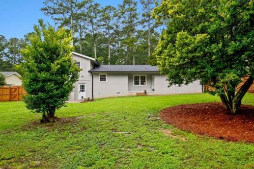 5146 Davantry Dr, Atlanta GA 30338-4523 exterior