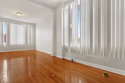 3436 Huron St, Chicago IL 60611-3043 exterior