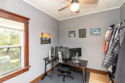 325 Montana St, Milwaukee WI 53219-3077 exterior