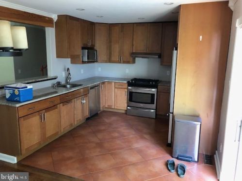 4810 Mori Dr, Rockville MD  20852-2213 exterior