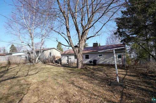 2212 Hoover St, Duluth MN 55811-3012 exterior