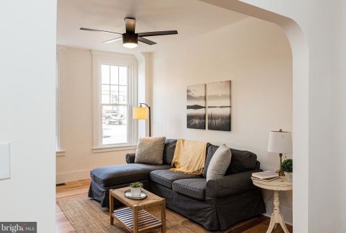 214 James St, Lancaster PA 17603-2839 exterior