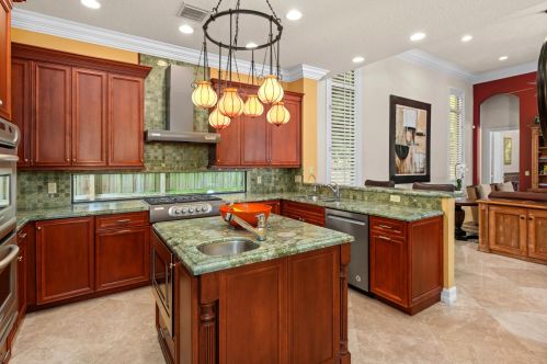 717 4 St, Boca Raton FL 33432-4107 exterior