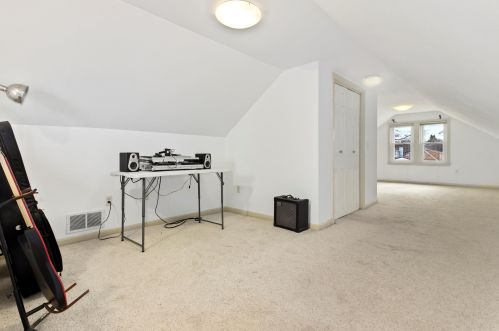 531 72, Milwaukee WI 53213-3728 exterior