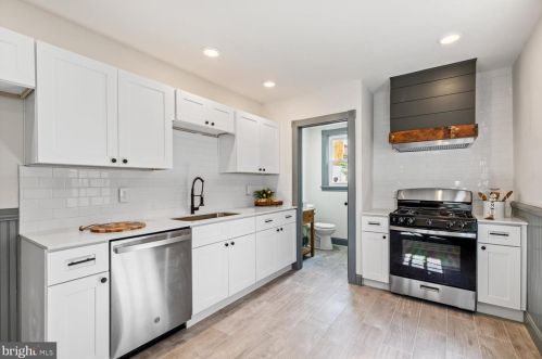 549 Plum St, Lancaster PA  17602-2348 exterior