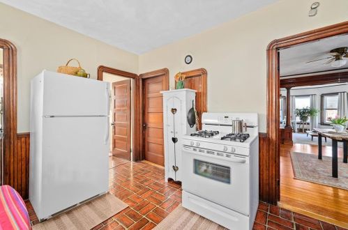 193 10 St, Providence RI 02906-2922 exterior